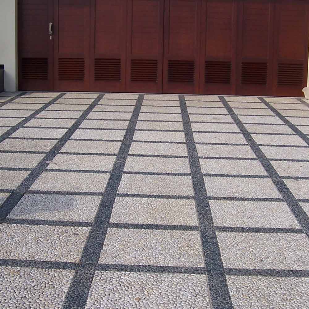 Lantai batu sikat carport (kondisi awal tanah) + Tenaga Kerja