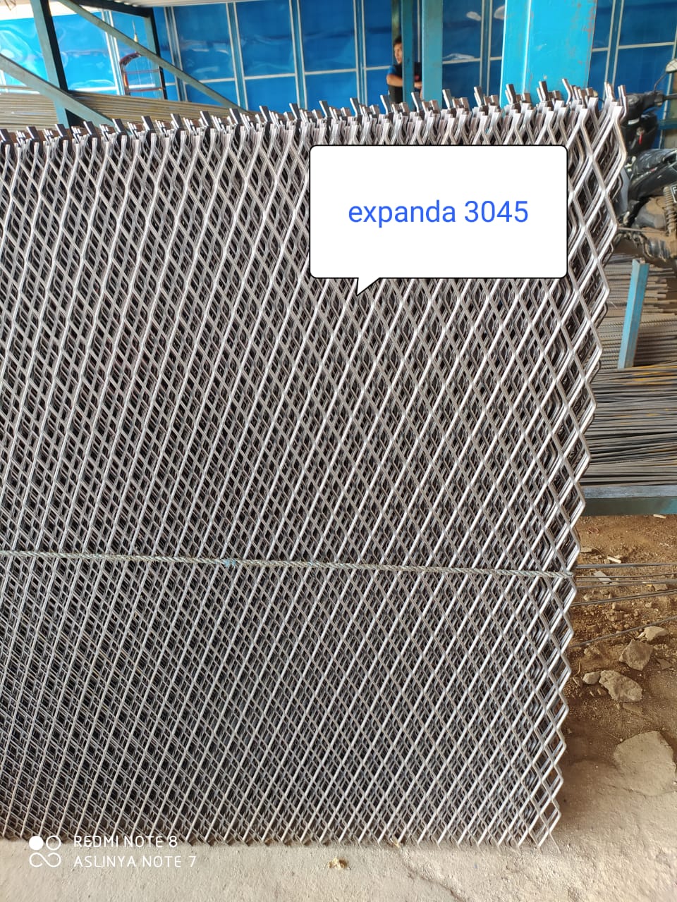 Wiremesh standing (premium)